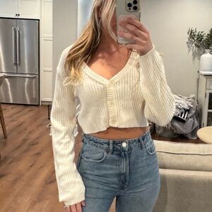 H&M cropped sweater size small